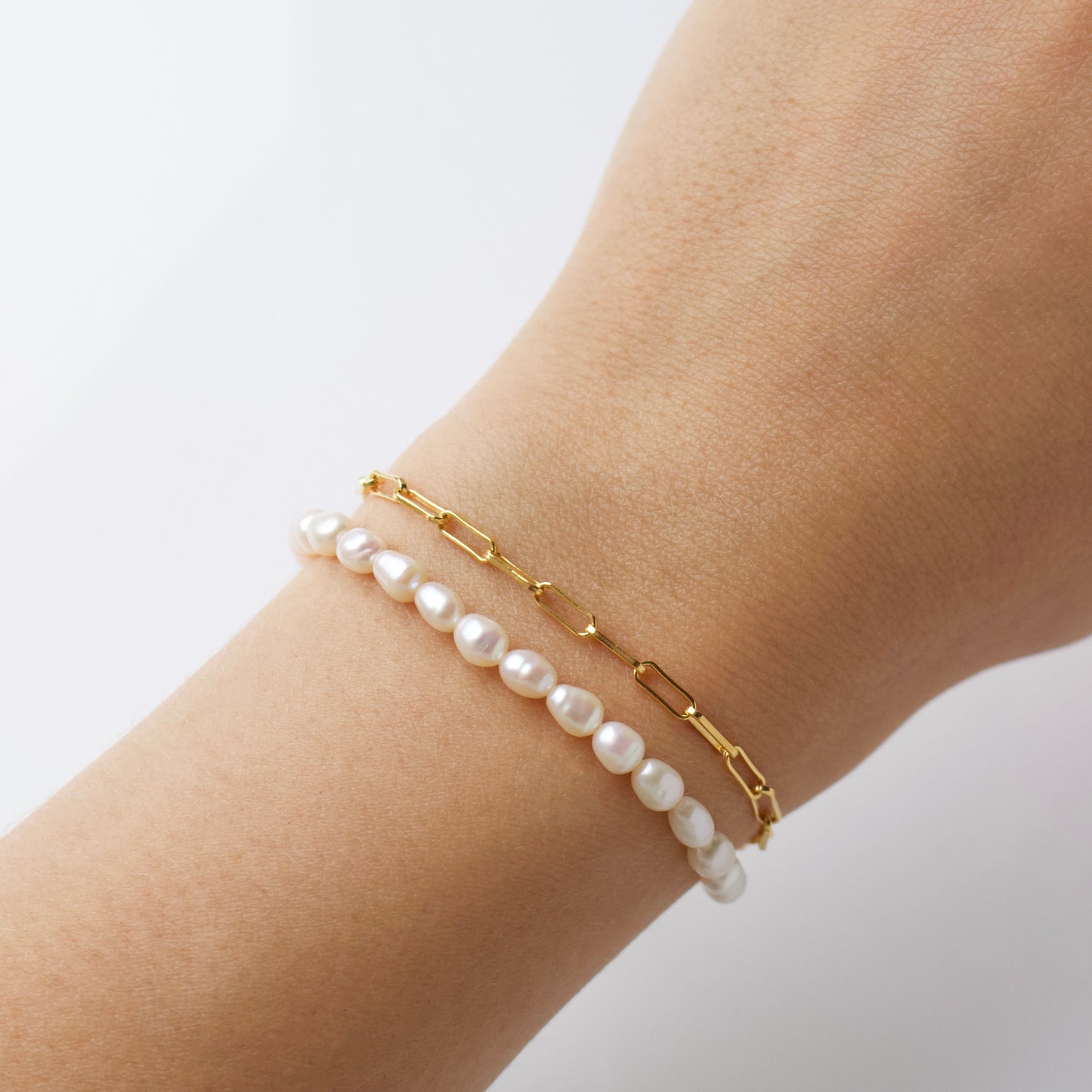 zoe sugg intentions lucky pearl and chain bracelet in gold