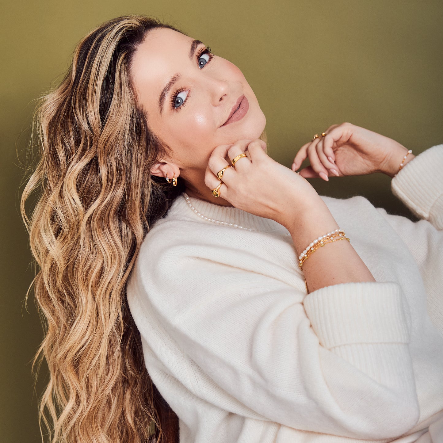 zoe sugg intentions lucky pearl and chain bracelet in gold