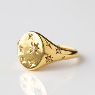 diamond starset signet ring in gold