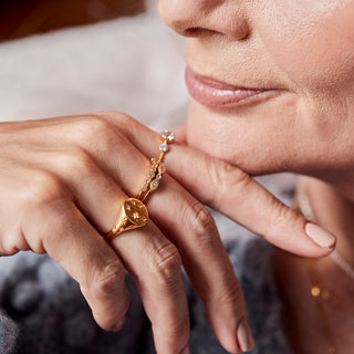 diamond starset signet ring in gold