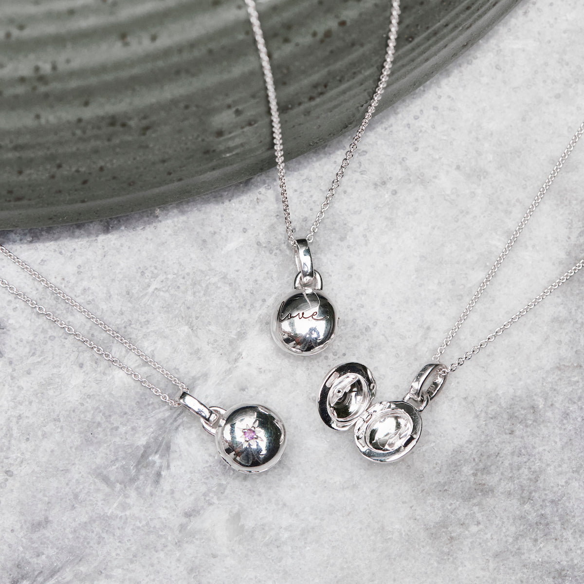 zoe sugg intentions star set mini locket in silver