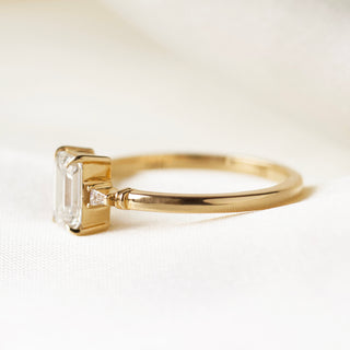 Livia Diamond Ring