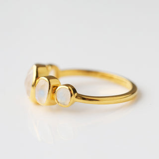 Noa Moonstone Ring