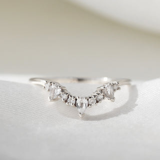 Diamond & Sapphire Droplet Hugging ring