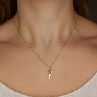 solid gold treasured date charm