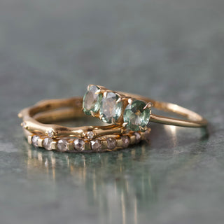 green sapphire ring in solid gold