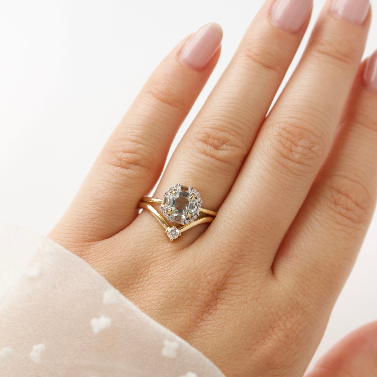 Carrie Elizabeth Deep Curved Solitaire Wedding Band in 14k Gold