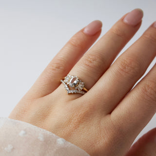 Sapphire and diamond ring