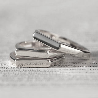 engravable signet bar ring in silver