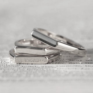 Mothers day engravable bar ring