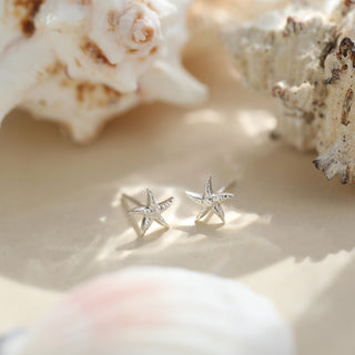 Starfish stud earrings in silver