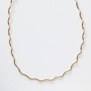 Twisted wave necklace gold