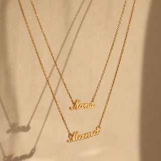 Nana necklace in gold for grandma