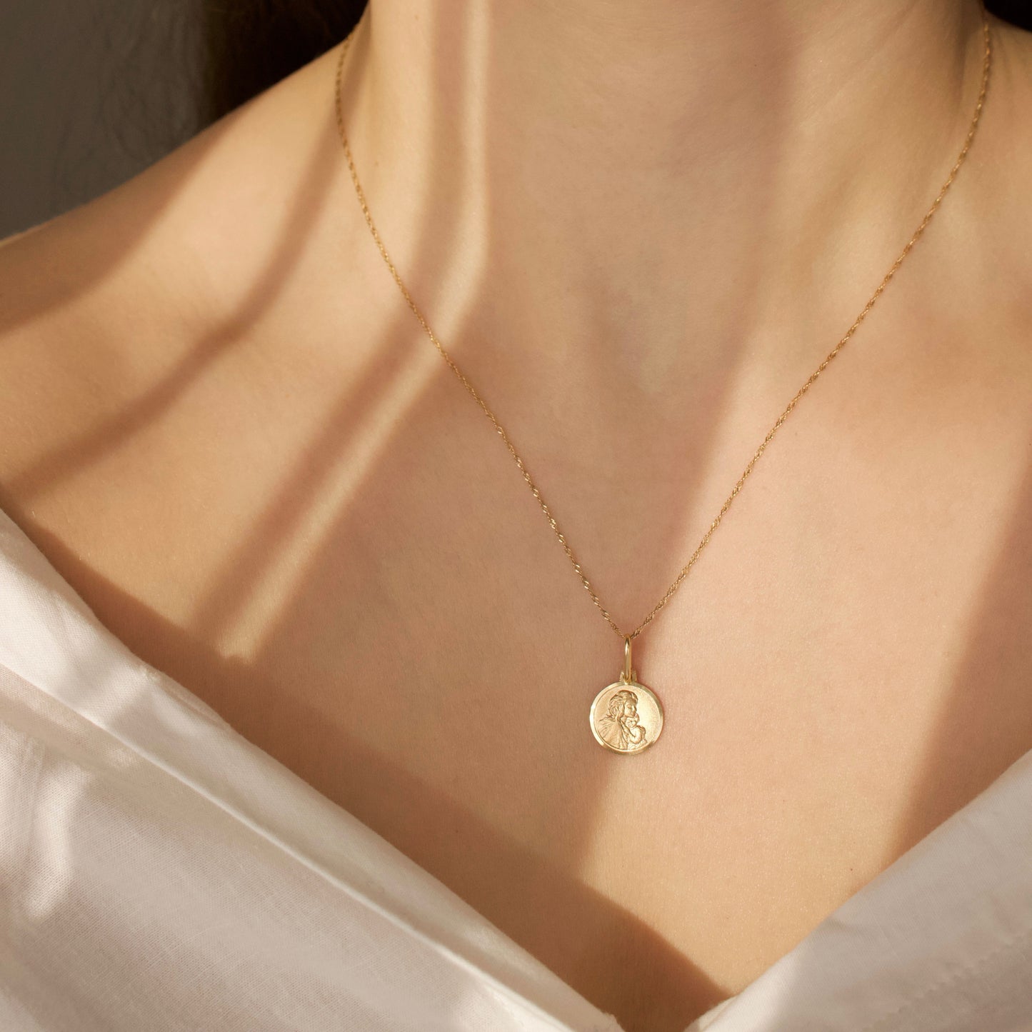 Mother With Child Pendant in 9k Solid Gold - Necklace - Carrie Elizabeth