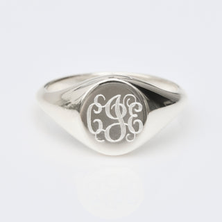 Quinn Engravable Signet Ring