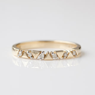 triangle and diamond izar ring in solid gold