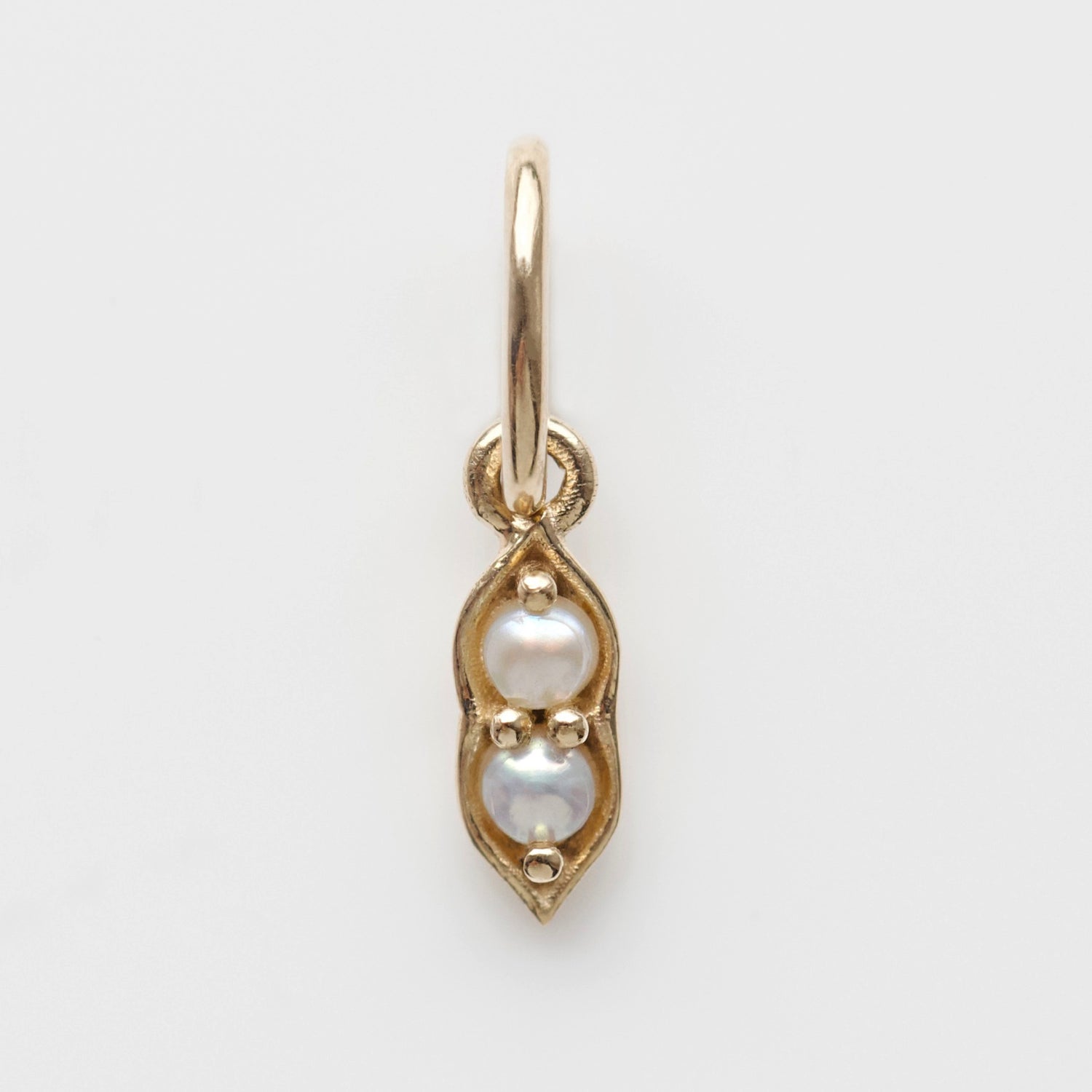 peas in a pod treasured charm in solid gold