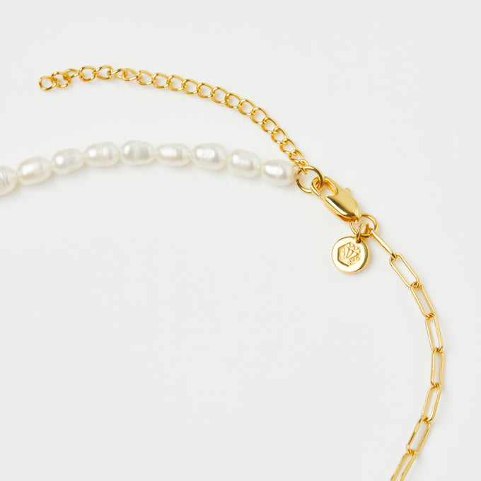 zoe sugg intentions lucky pearl and chain necklace in gold