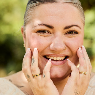 carrie elizabeth black onyx spinning ring 