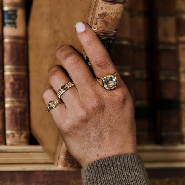 Chapters Statement green Amethyst Cocktail Ring