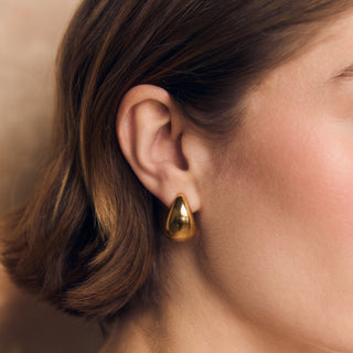 gold teardrop earring