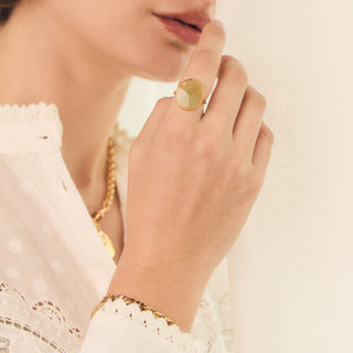 Natural sapphire ring