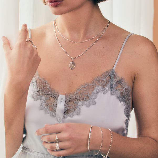 carrie elizabeth silver pendant