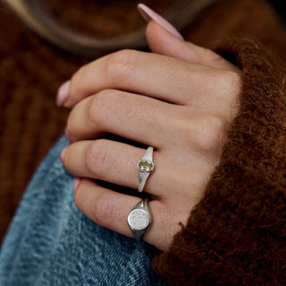Quinn Engravable Signet Ring