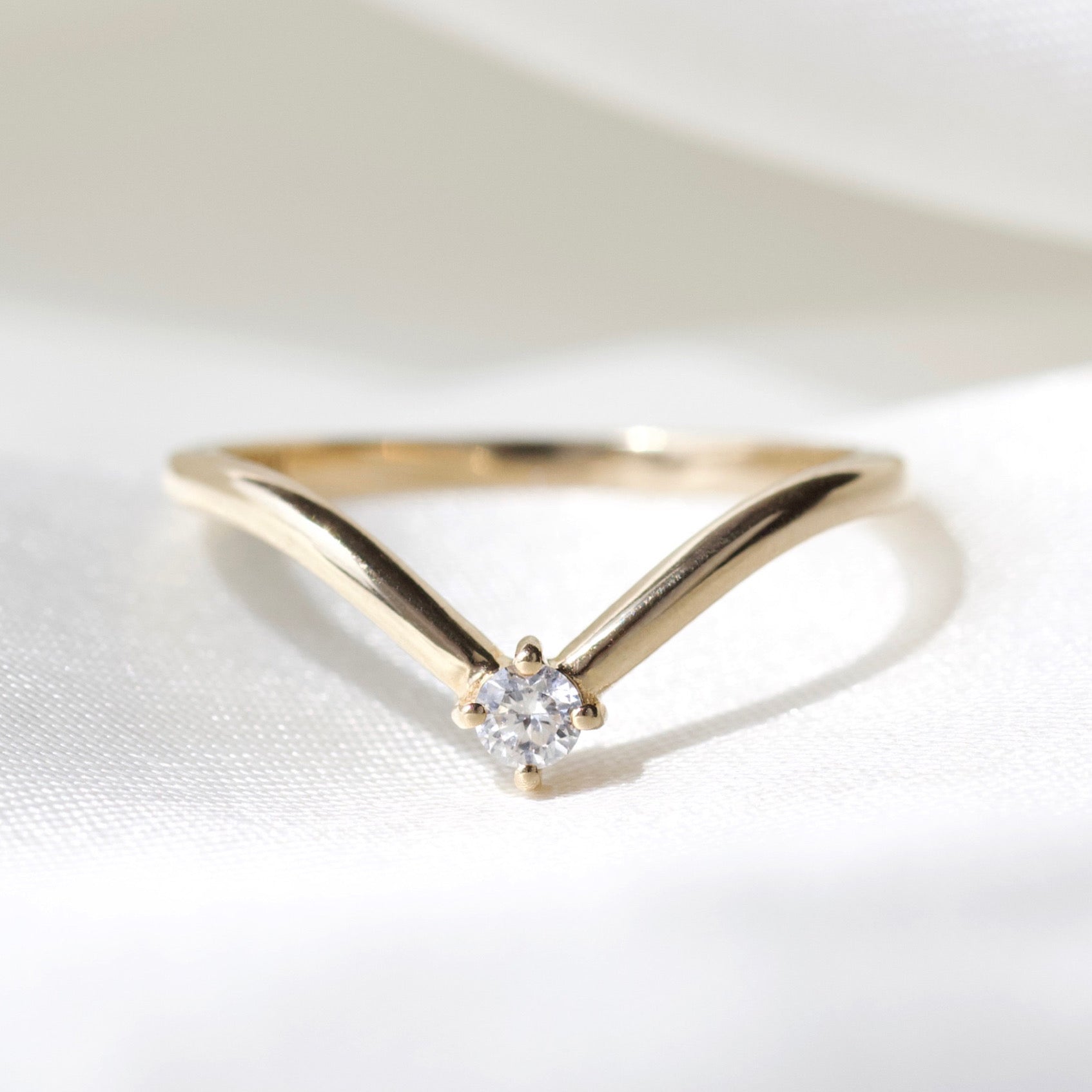 Diamond Solitaire Wedding Band – Carrie Elizabeth