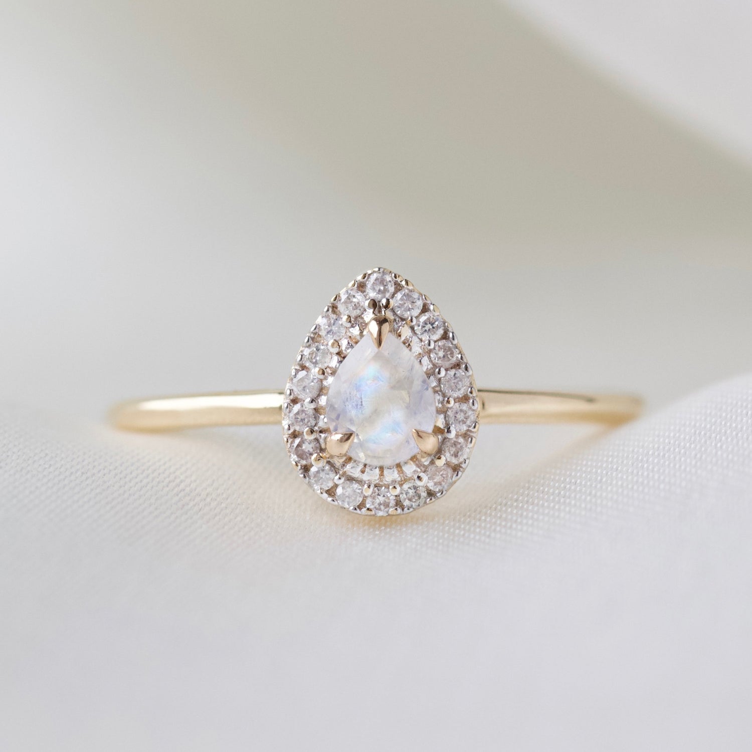 Estelle moonstone solid gold ring