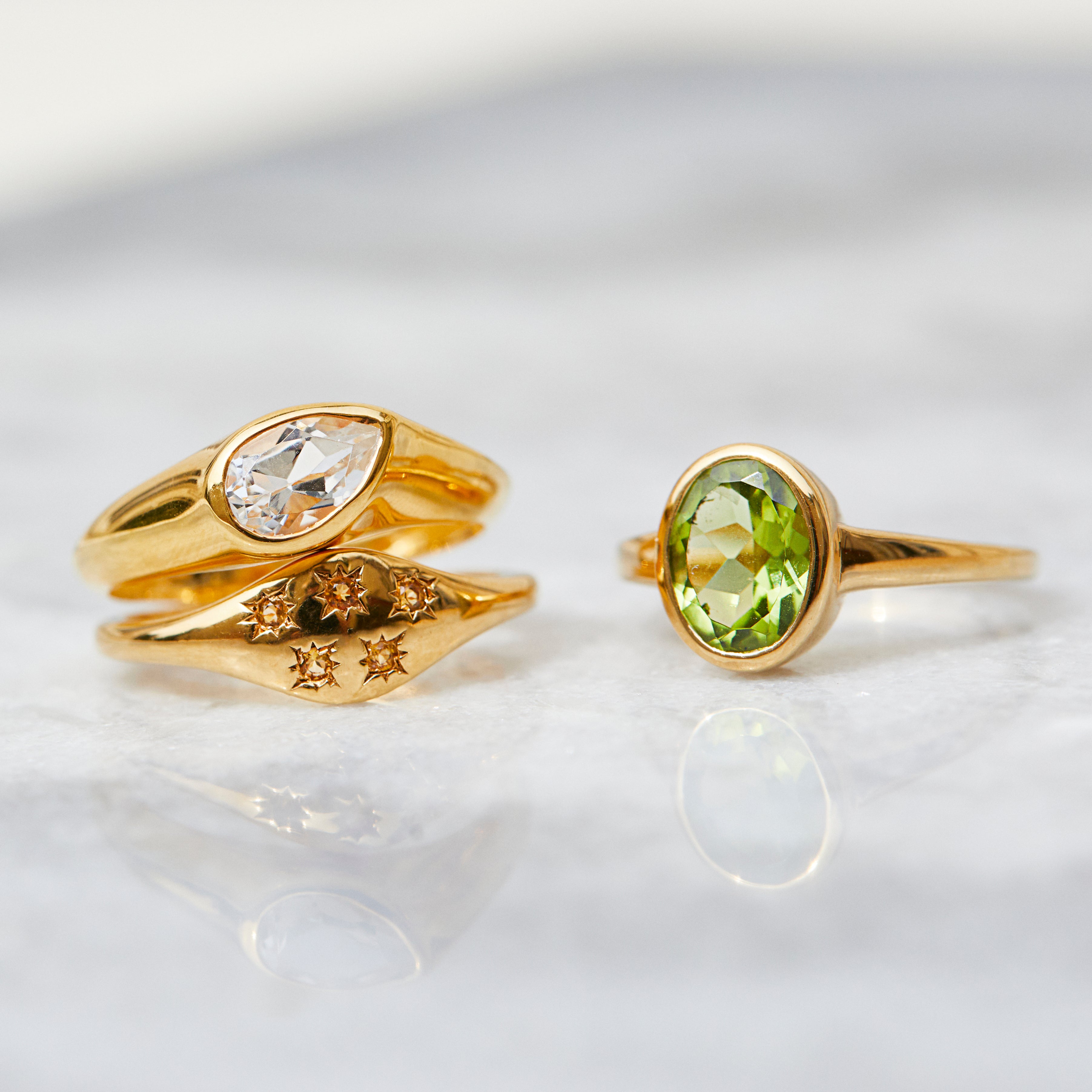 zoe sugg intentions courage peridot ring in gold