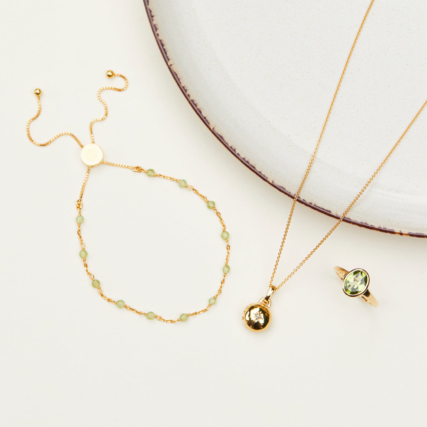 zoe sugg intentions star set mini locket in gold