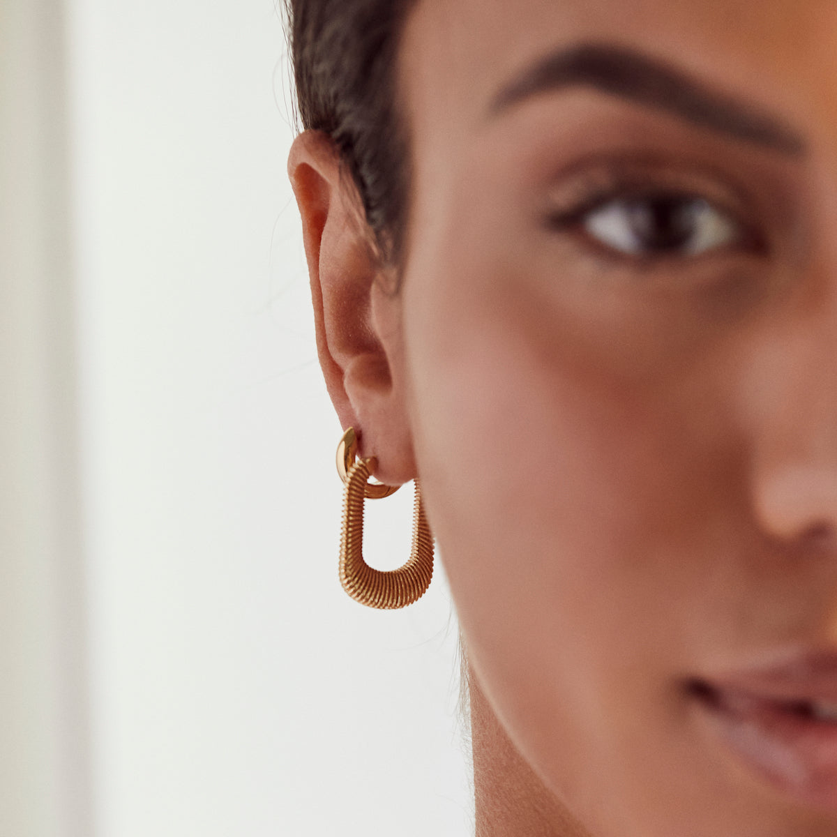 sunray rectangle hoop earring in gold