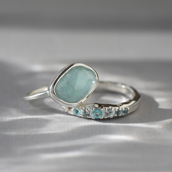 Organic Aquamarine Wave Ring