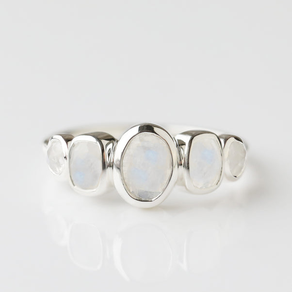 Noa Moonstone Ring