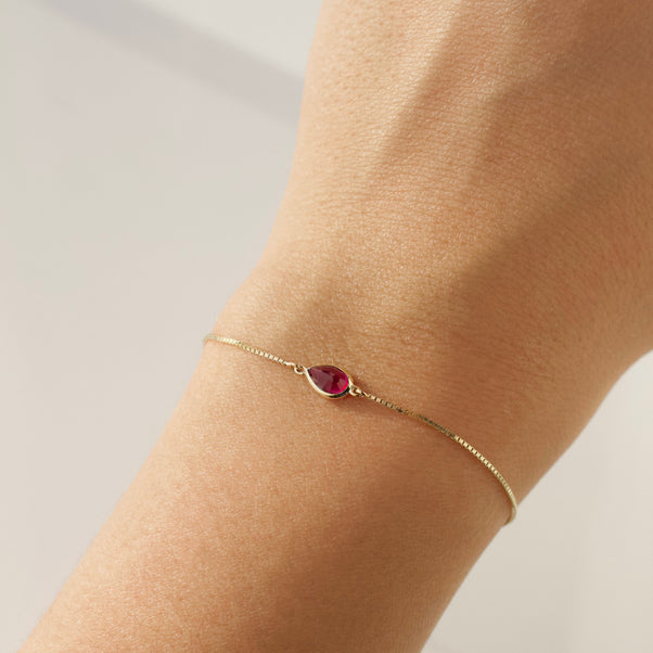 gemstone birthstone solitaire bracelet in 9k yellow gold