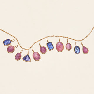 carrie elizabeth exclusive pendant