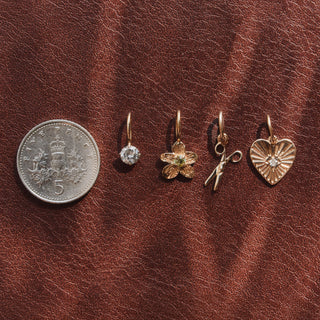 9k treasured scissor charm