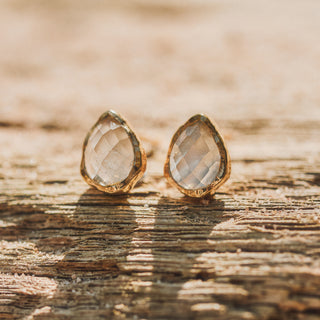 gold studs earrings