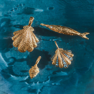carrie elizabeth Conch Shell Pendant