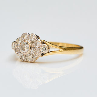 Vintage Diamond 18k Yellow Gold Ring- UK Size M 1/2
