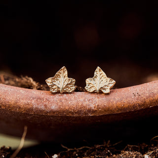Carrie elizabeth Lydia Millen Evergreen Ivy Leaf Mini Stud Earrings