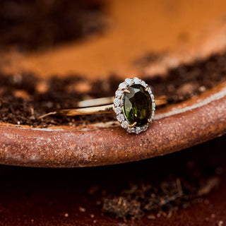 carrie elizabeth solid gold ring