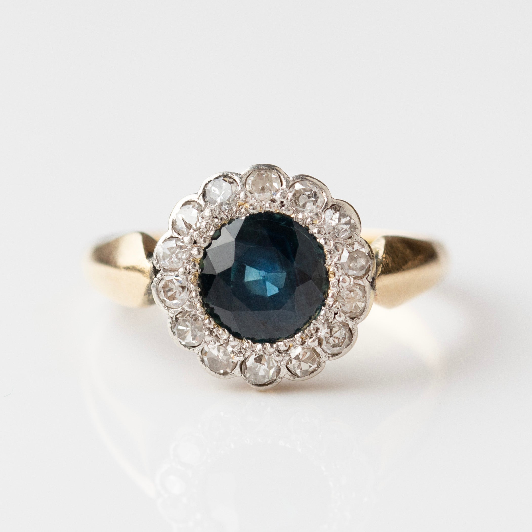 sapphire & diamond vintage ring 
