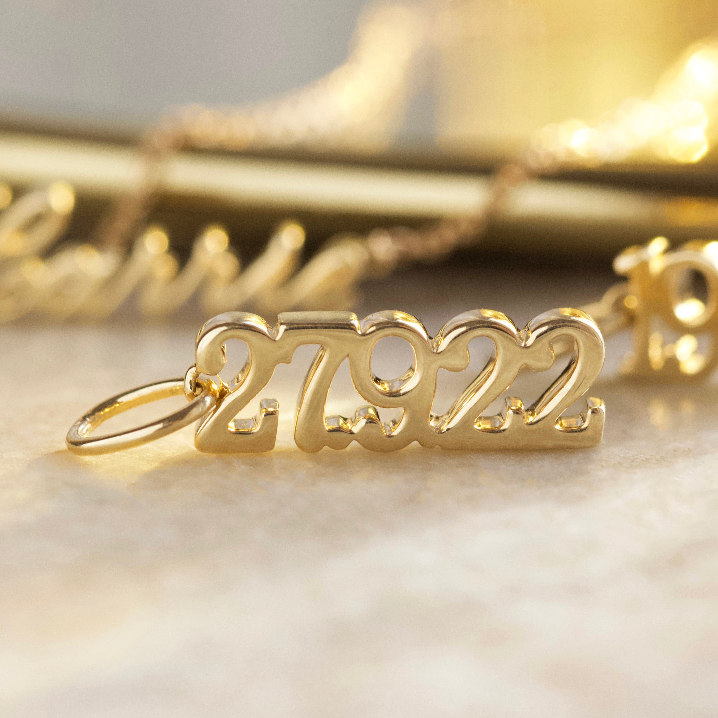 solid gold treasured date charm