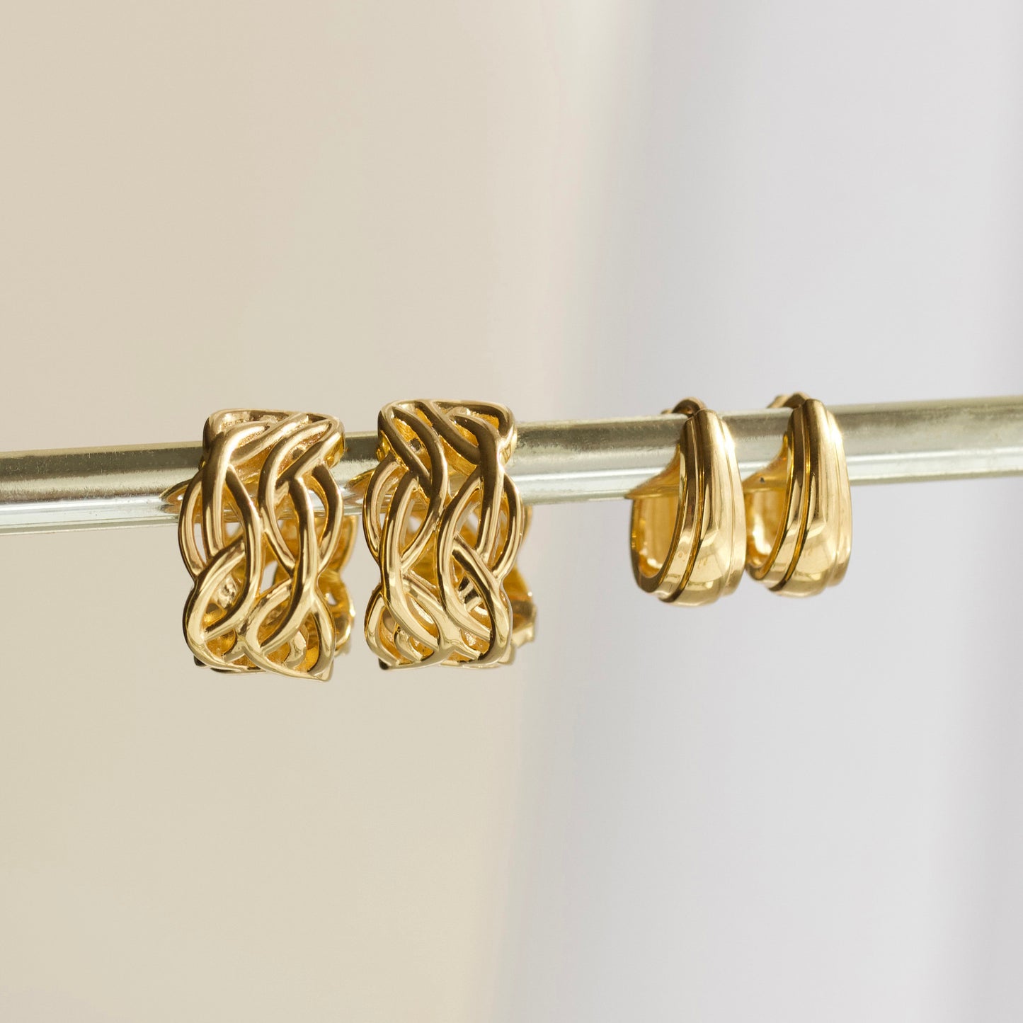 Chunky woven hoop earrings in gold