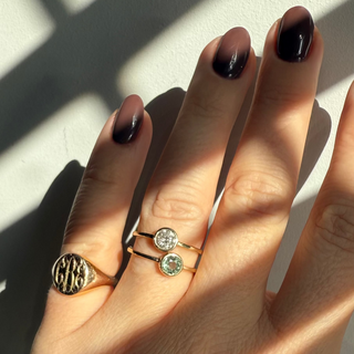 Green Sapphire solitaire ring in gold