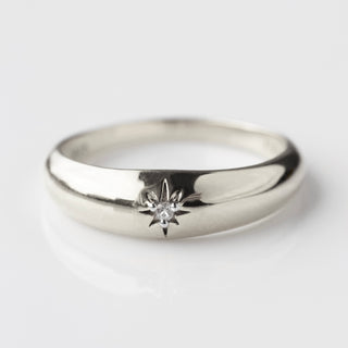 Silver star set band with diamond