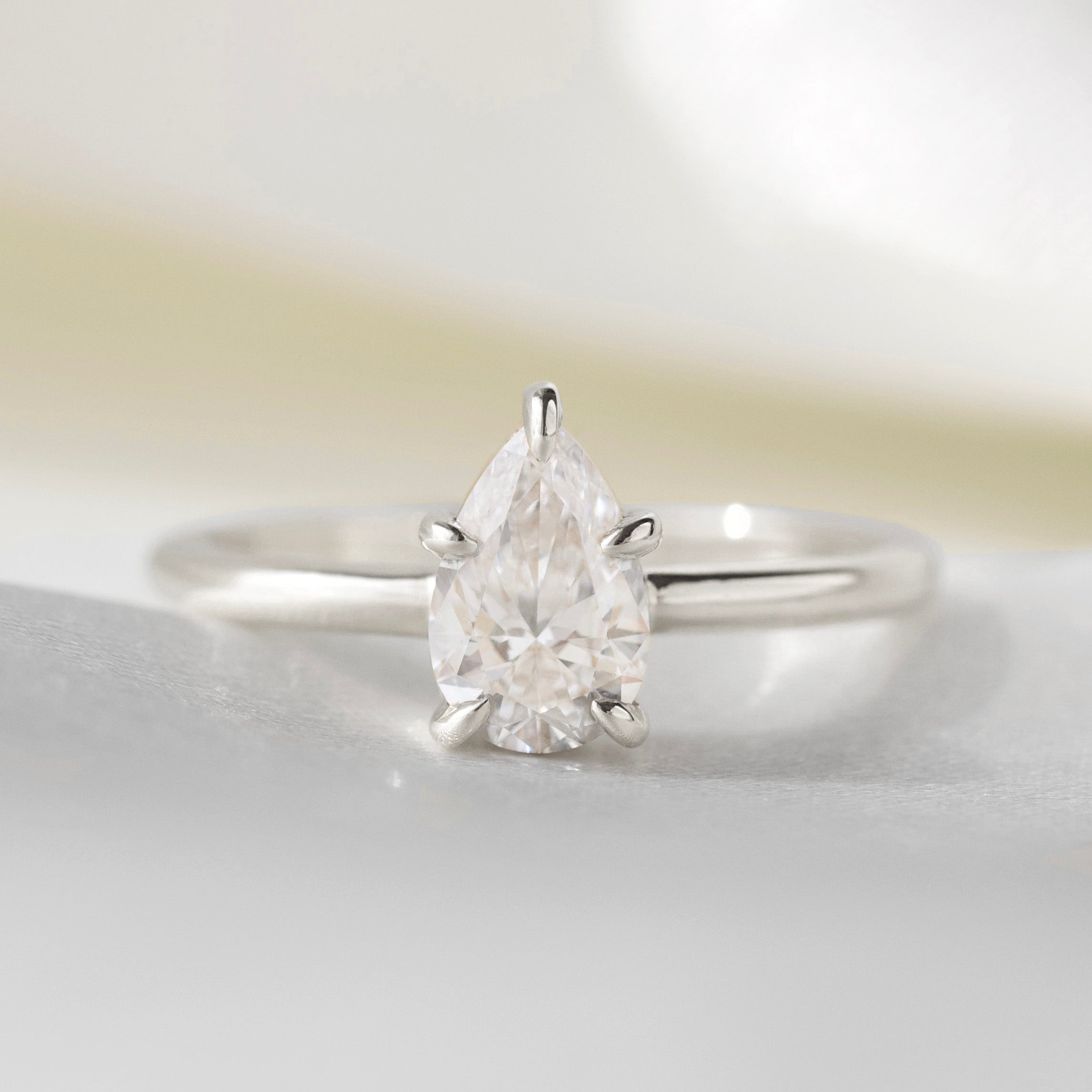 Isla Pear Solitaire Diamond Ring – Carrie Elizabeth