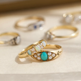 turquoise and pearl vintage ring in solid gold